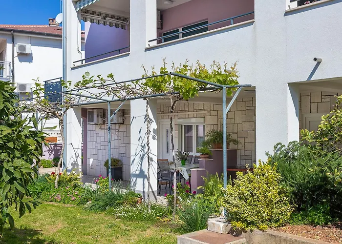 Guest house Perka Near