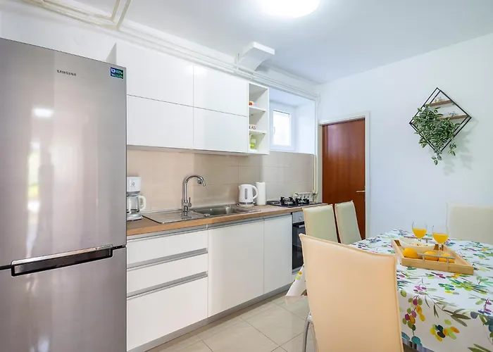 Perka Near Gæstehus